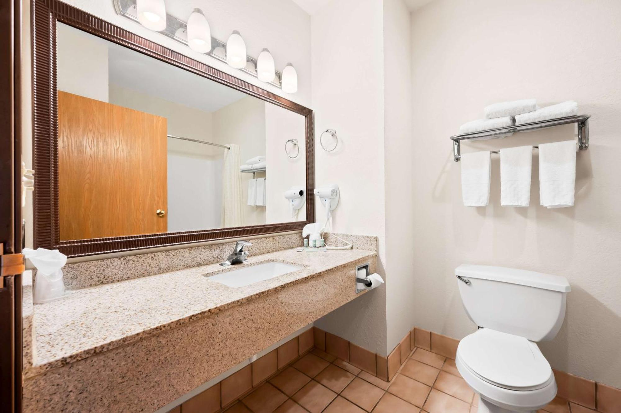 Best Western Annawan Inn Buitenkant foto
