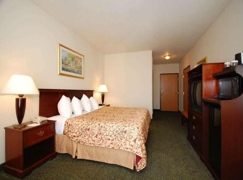 Best Western Annawan Inn Buitenkant foto