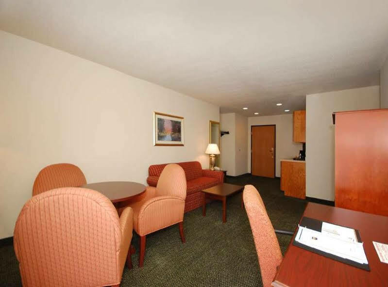 Best Western Annawan Inn Buitenkant foto